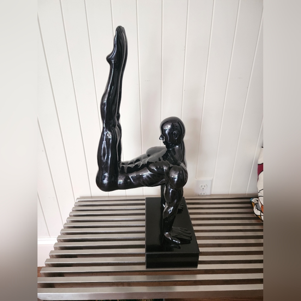 Black Abstract Sculpture - Picture 1 of 3